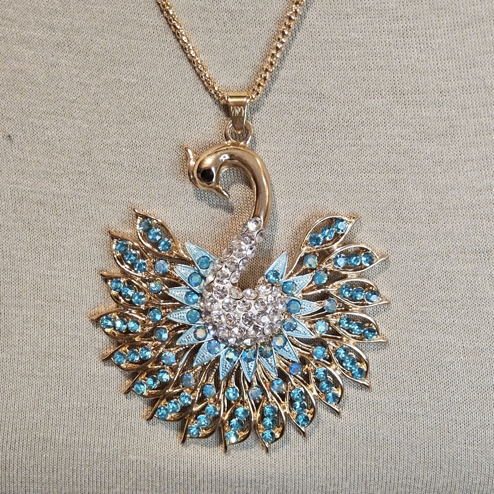 BLUE n GREEN PEACOCK STATEMENT NECKLACE